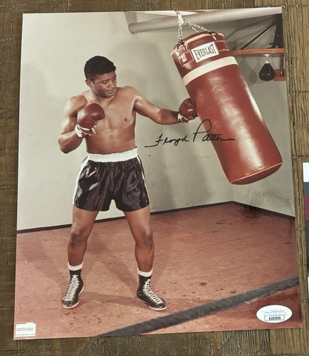 Floyd patterson signed 8x10 - floyd,